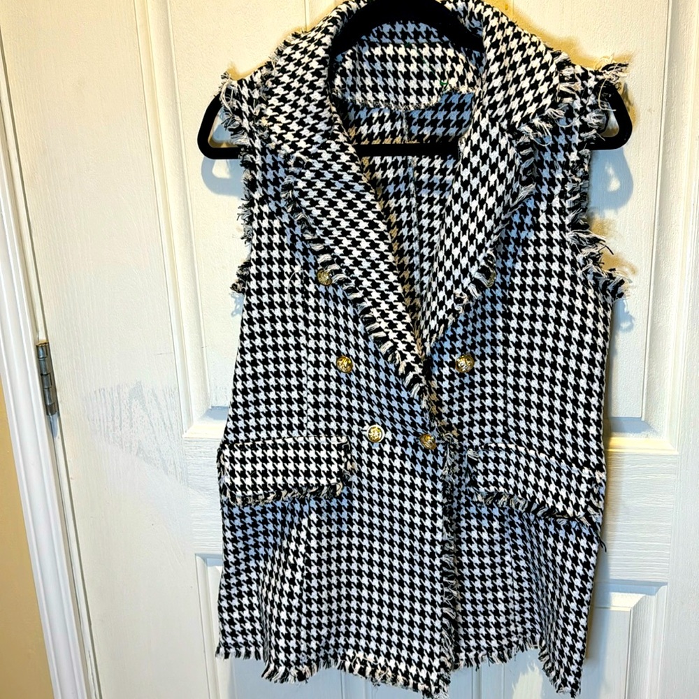Houndstooth Vest